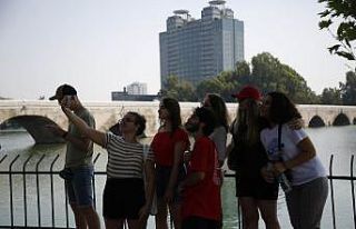7 ülkeden 22 öğrenci Adana’ya geldi