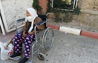 87 yaşındaki alzaymır hastası kadını otobüsten...