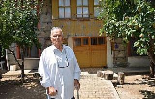96 yaşındaki asırlık çınardan aşı çağrısı