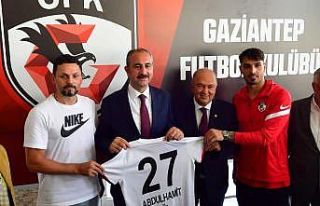 Adalet Bakanı Gül’den Gaziantep Futbol Kulübüne...