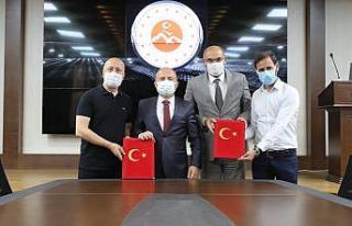 Ağrı’da yeni tekstil yatırımı için imzalar...