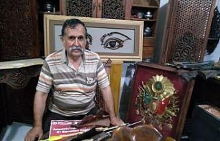 Ahşap oyma sanatını yaşatmaya çalışıyor