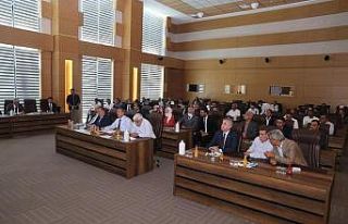 AK Parti Genel Başkan Yardımcısı Özhaseki belediyede...