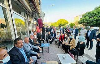 AK Partili heyet Muradiye esnafını ziyaret etti