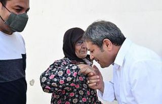 AK Partili vekiller ilçelerde gönülleri fethediyor