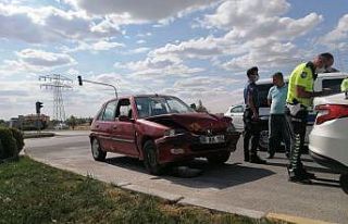 Aksaray’da tır ile otomobil çarpıştı: 4 yaralı