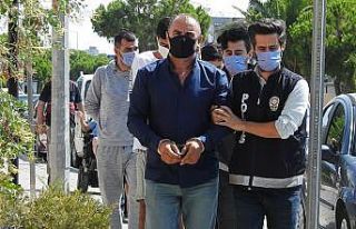 Alaçatı cinayetinde yeni gelişme: 4 şüpheli adliyede