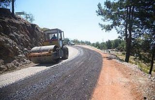 Alanya Belediyesi’nin asfalt çalışmaları Bektaş’ta...