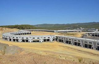 Alanya Toptancı Hali’nin yüzde 75’i tamamlandı