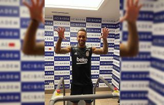 Alex Teixeira sağlık kontrolünden geçti