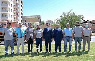 Altınkayısı Bulvarı’nda yol çizgi ve işaretlemeleri...