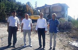 Altınova’ya yeni Anadolu Lisesi binası yapılacak