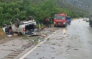 Amasya’da otomobil takla attı: 1 ölü, 1 yaralı