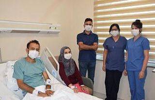 Annesinin böbreği ile yaşama yeniden bağlandı