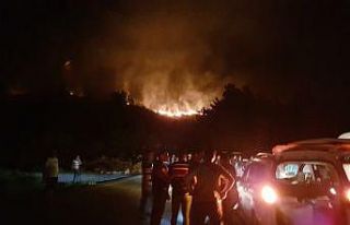 Antalya’da dün geceyi alevler aydınlattı
