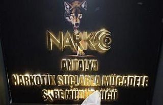 Antalya’da narkotik polisinden uyuşturucu tacirlerine...