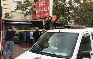 Antalya’da pompalı tüfekli kuyumcu soygunu