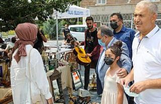 Antika pazarı geçmişin ruhunu yansıtıyor