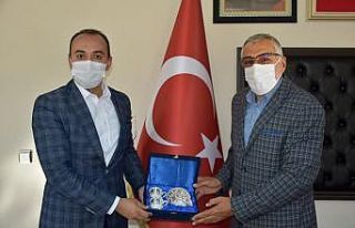 Aslanapa Kaymakamı Pelvan’dan Başkan Bozkurt’a...