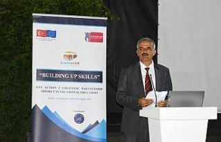 AÜ’de stratejik ortaklık projesi çoğaltıcı...