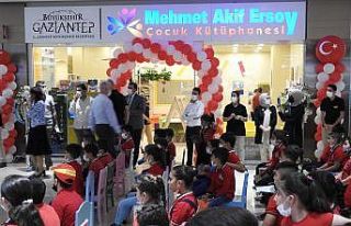 AVM’de açılan çocuk kütüphanesi dünyaya örnek...