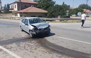 Aynı kavşak, yeni bir kaza: 6 yaralı
