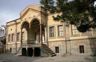 Aynı üniversiteden ikinci Milli Eğitim Bakanı...