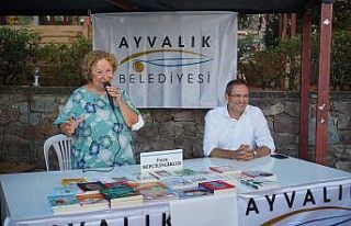 Ayvalık 1.yaz kitap fuarı açıldı