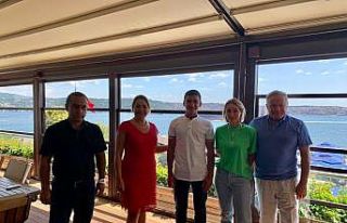 Babasının hastalığı için geliştirdiği omurga...