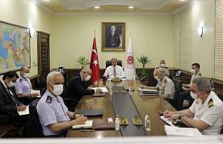 Bakan Akar: "Etkin ve kararlı bir şekilde yürüttüğümüz...