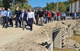 Bakan Karaismailoğlu, Bartın’da sel bölgesinde...