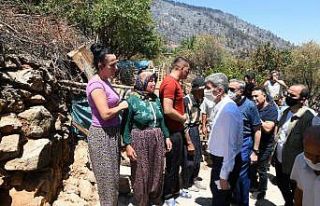 Bakan Yardımcısı İnce, Mersin’de yangından...