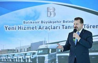 Balıkesir Büyükşehir Belediyesi 35 kamyonu filosuna...