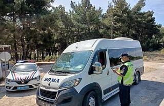 Balıkesir’de jandarma 8 aranan şahsı yakaladı