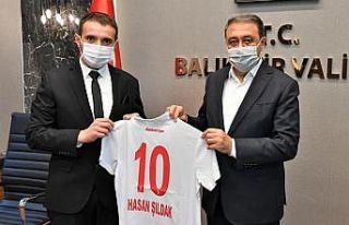 Balıkesirspor yönetimi Vali Şıldak’ı ziyaret...
