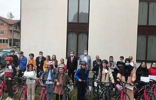 Balkanlar Genç KOMEK’te öğrencilerin ödül heyecanı