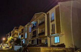 Balkondan düşen 3 yaşındaki çocuk yaralandı