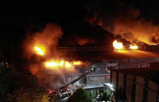 Başakşehir’de kimyasal ham madde fabrikasında...