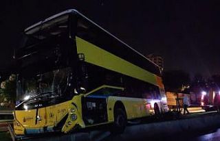 Başakşehir’de kontrolden çıkan otobüs beton...