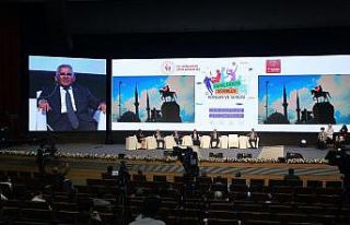 Başkan Büyükkılıç Ankara’da gençlik projelerini...