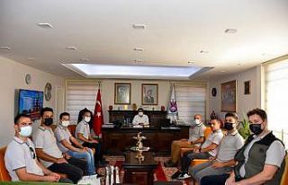 Başkan Çelik ormanların fedakar kahramanlarını...