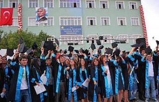 Başkan Demirci: "Öğrencilere hizmetimiz devam...