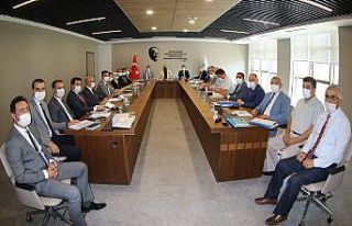 Başkan Ergün Muhtarlık İşleri şube müdürleri...