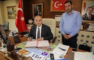 Başkan Faruk Özlü TUBİTAK ile sözleşme imzaladı