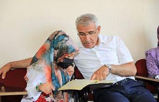 Başkan Güder, Kur’an kursu öğrencileri ile birlikte...