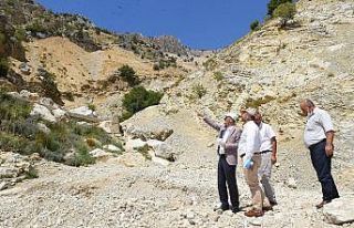 Başkan Okay, Bulanık sosyal tesisi incelemelerde...