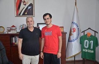 Başkan Özgan, TYT ve AYT Türkiye birincisi Ali...