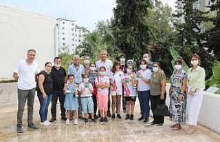 Başkan Tarhan’dan satranççılara bisiklet hediyesi