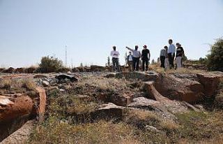 Başkan Yalçın kırsalı adımlıyor