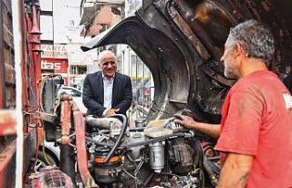 Başkan Zorluoğlu sanayi esnafı için hazırladığı...